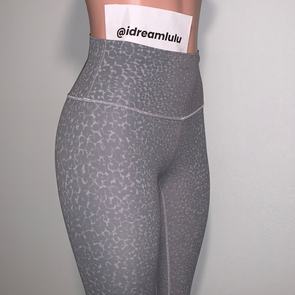 🌿Lululemon Align HR Pant Engineer Print Rare - Picture 4 of 7